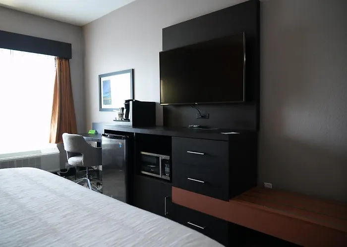 La Quinta By Wyndham Branson